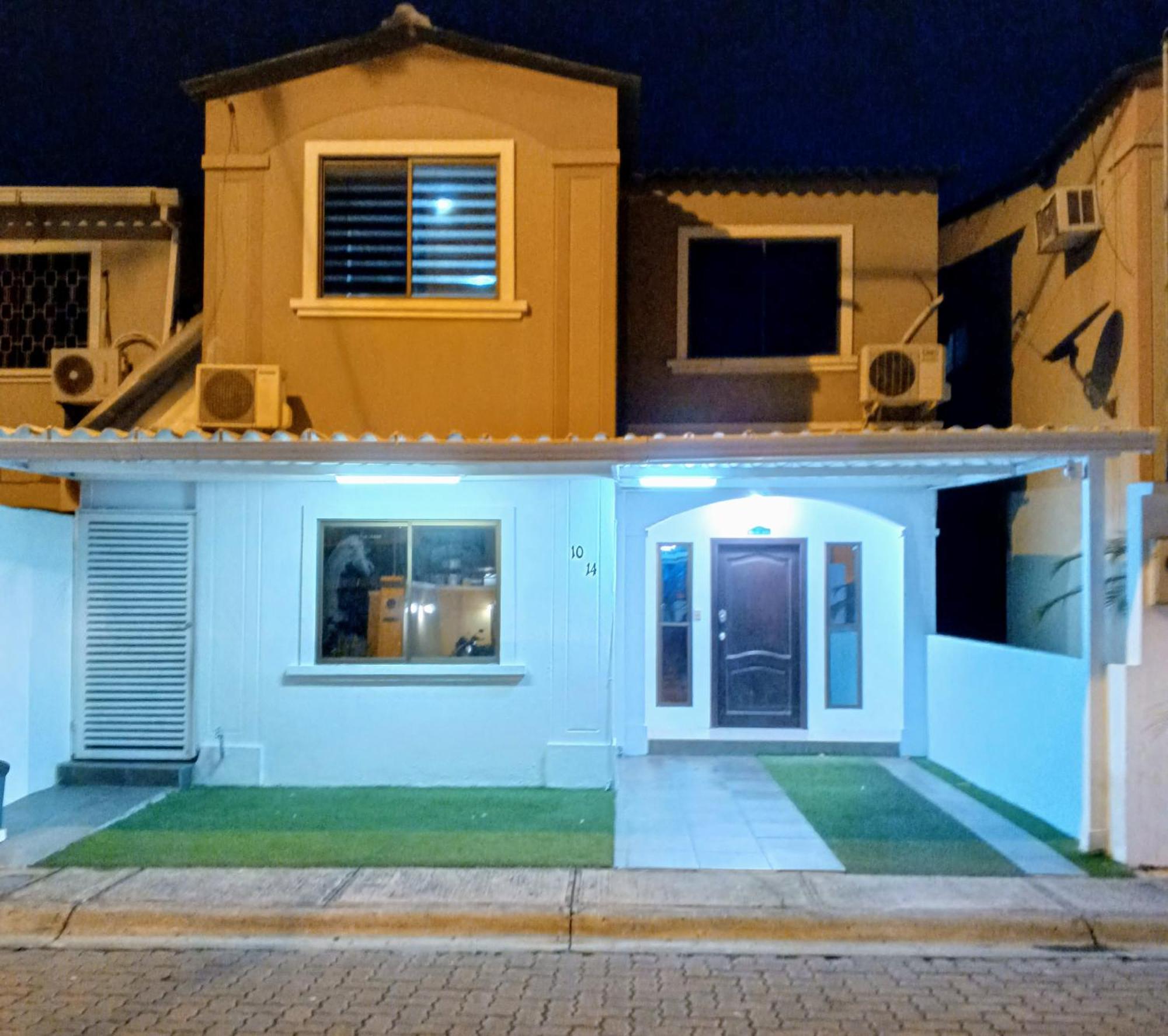 Departamento Entero De 3 En Urbanizacion Privada Con Garaje Y Seguridad 24h *